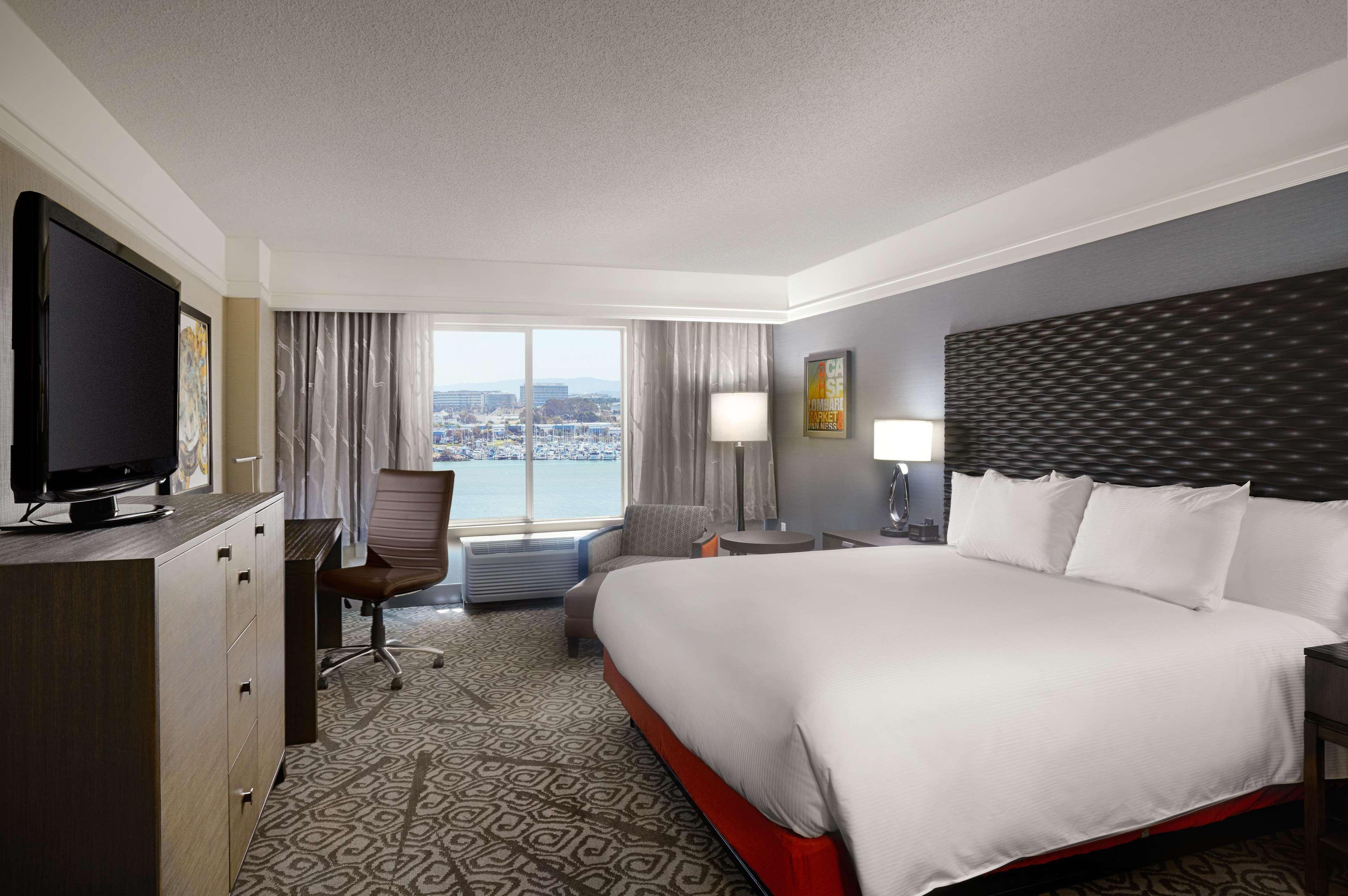 Hotel Doubletree By Hilton San Francisco Airport North Bayfront Brisbane Exterior foto